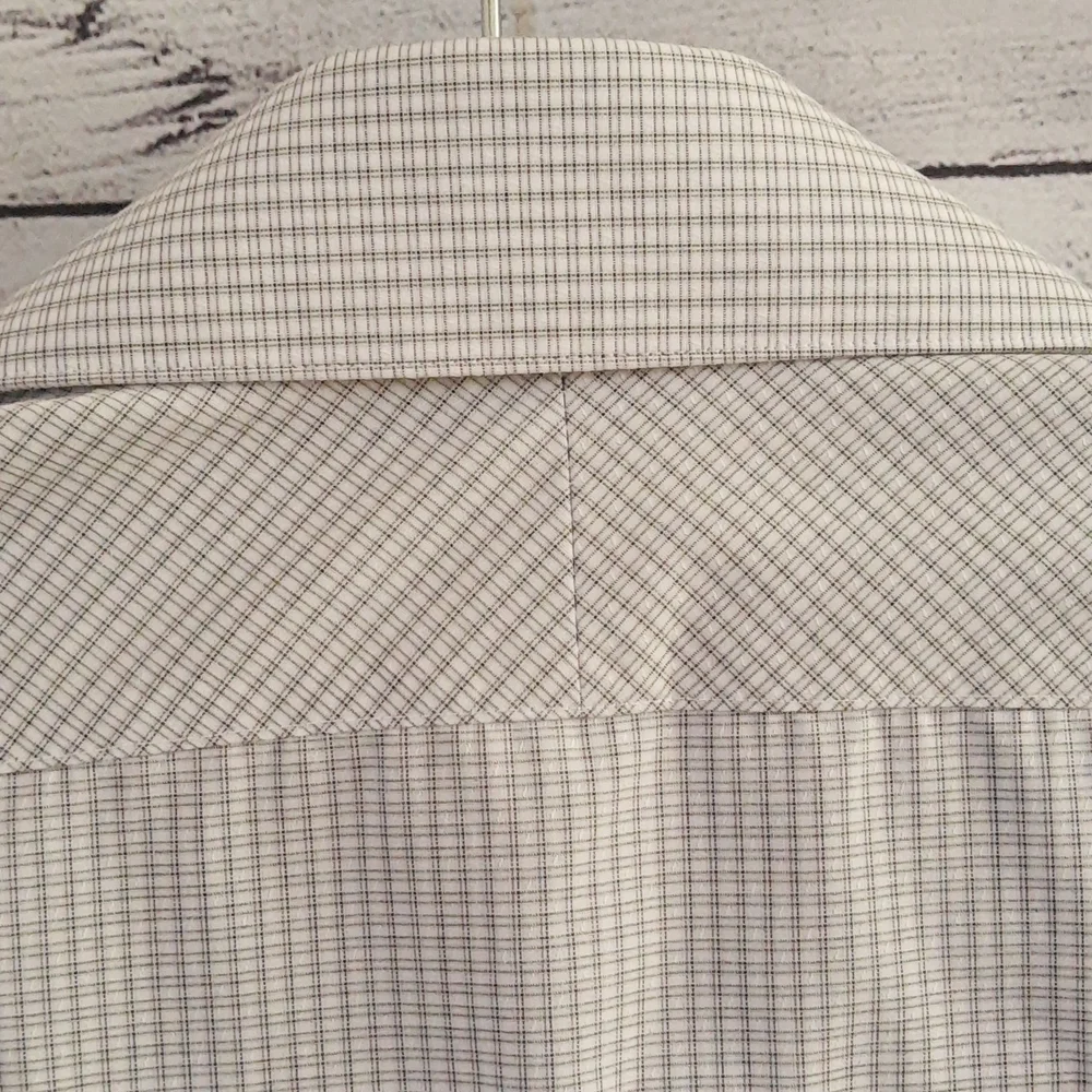 Calvin Klein Cotton Dress Shirt Men's Slim Fit Size M 15-inch neck - Picture 3 of 8